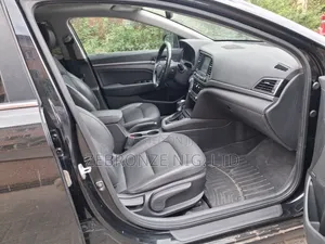 Hyundai Elantra 2018 Black