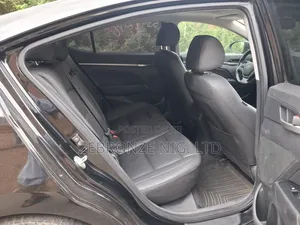 Hyundai Elantra 2018 Black