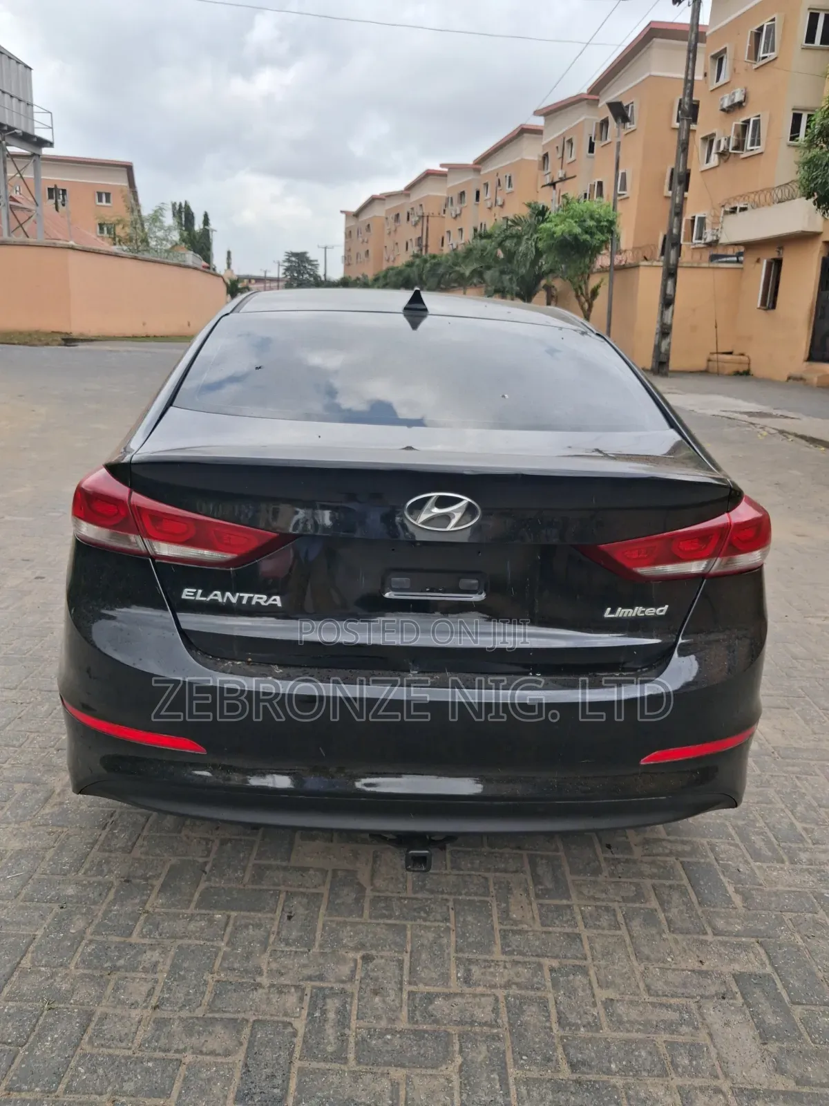 Hyundai Elantra 2018 Black