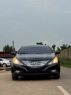 Hyundai Sonata 2013 Black