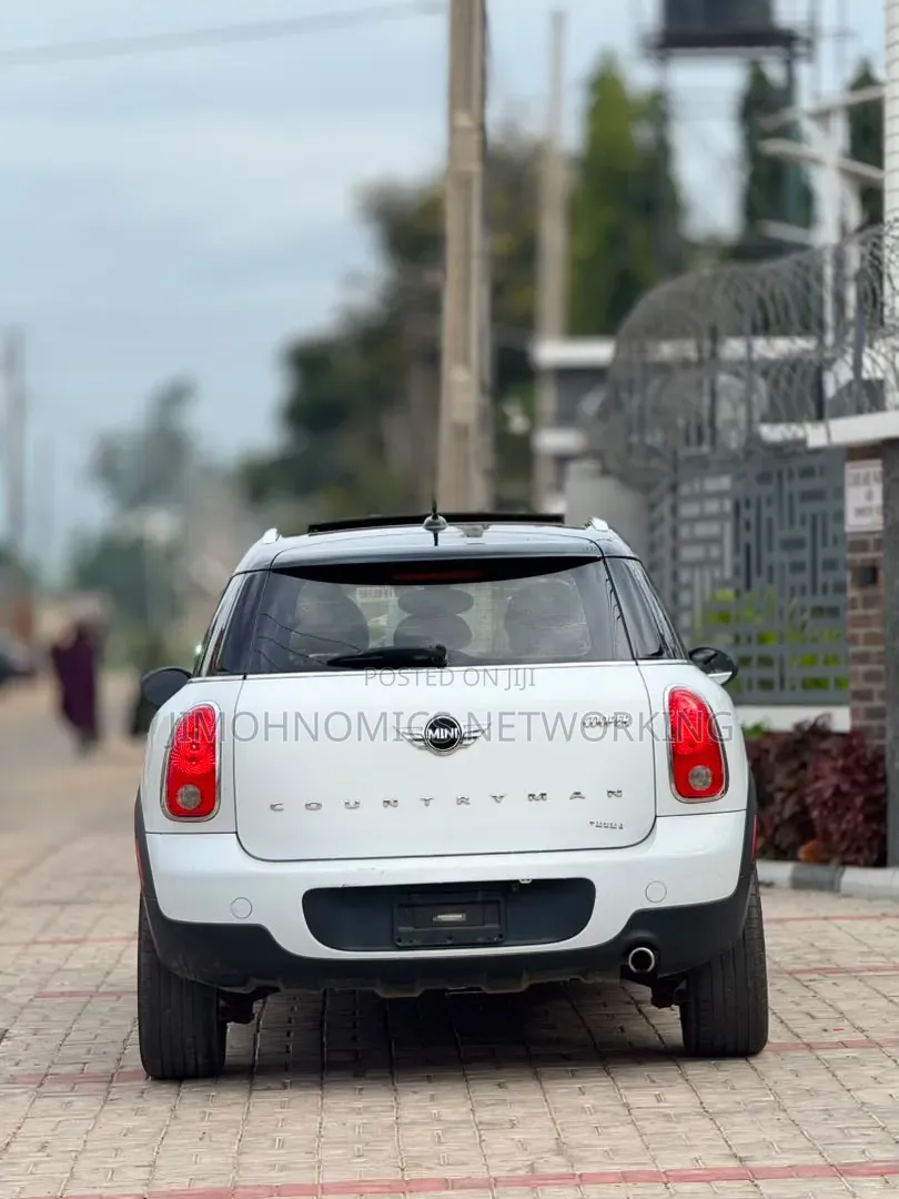MAN T42 2004 White