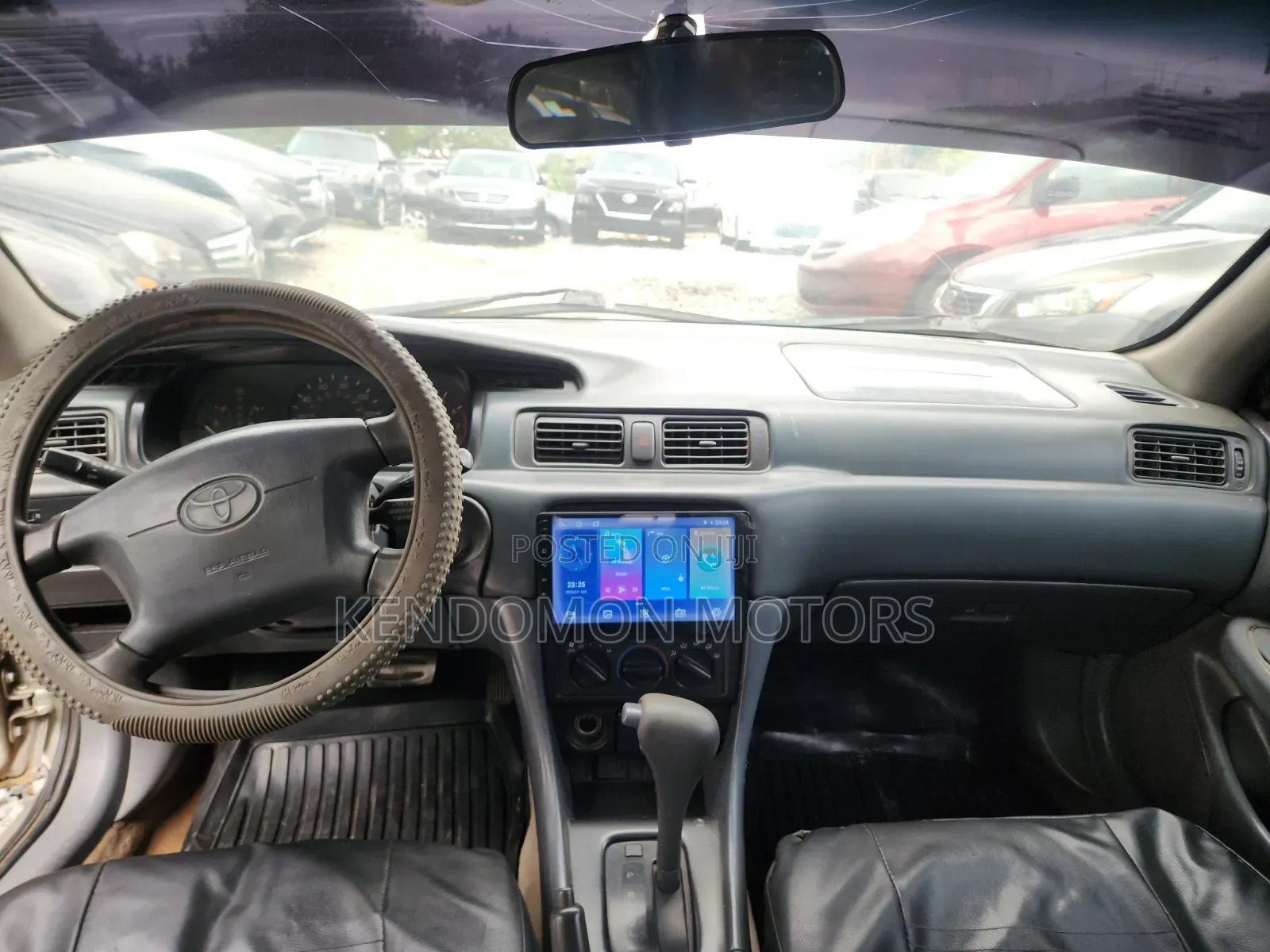 Toyota Camry 2000 Gold