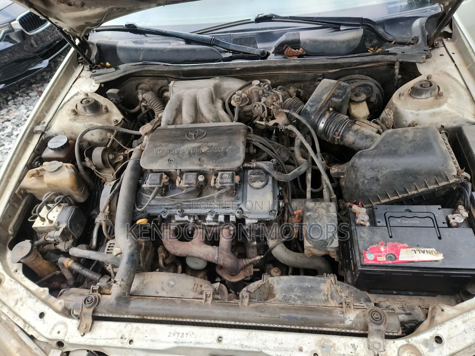 Toyota Camry 2000 Gold