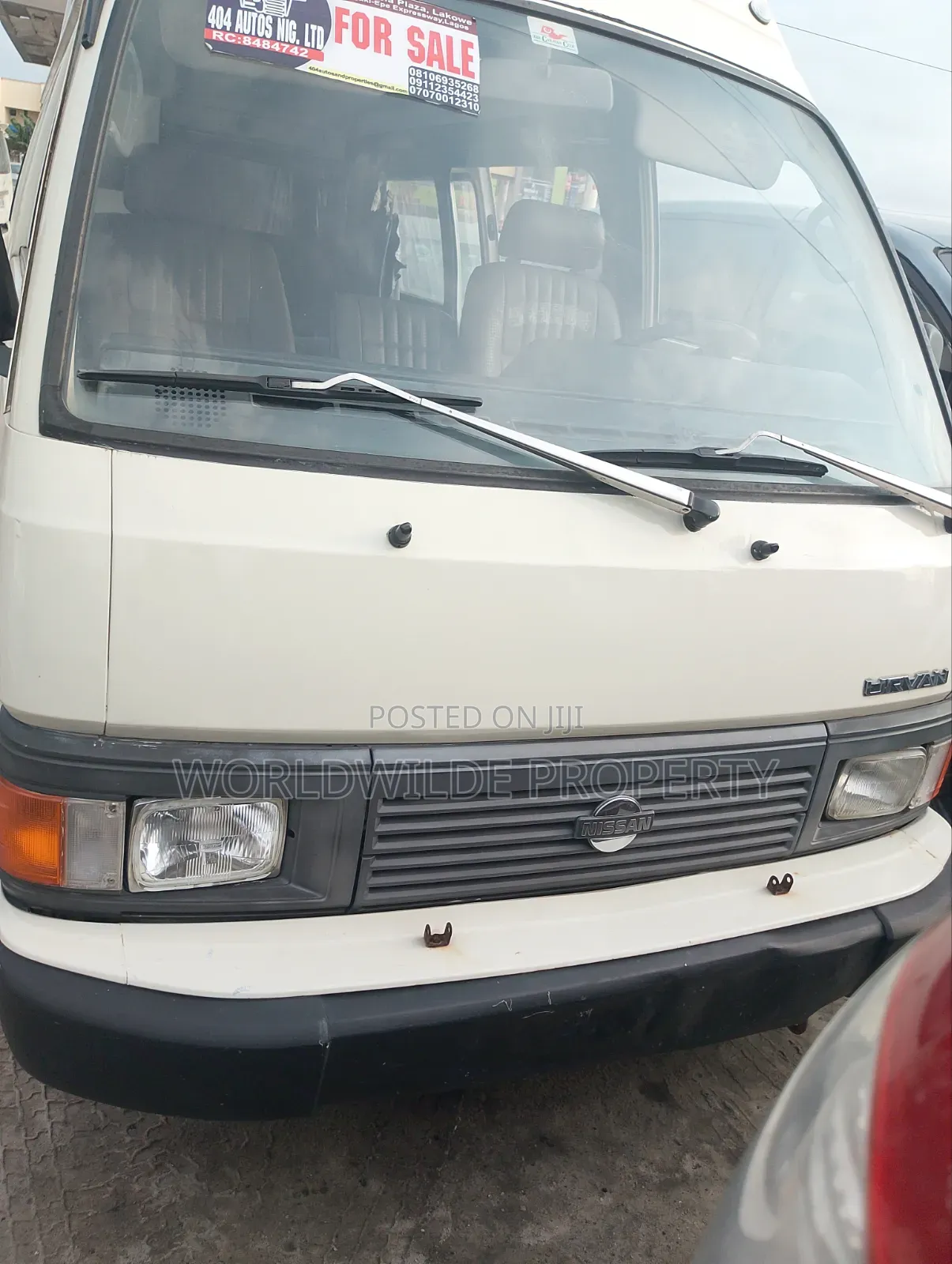 Nissan Caravan (Urvan) 2004 White