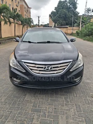 Hyundai Sonata 2011 Black