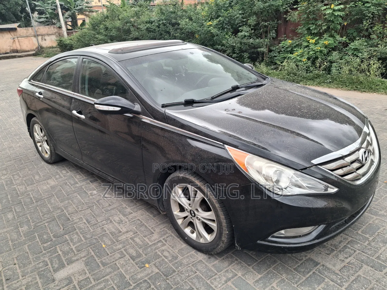 Hyundai Sonata 2011 Black