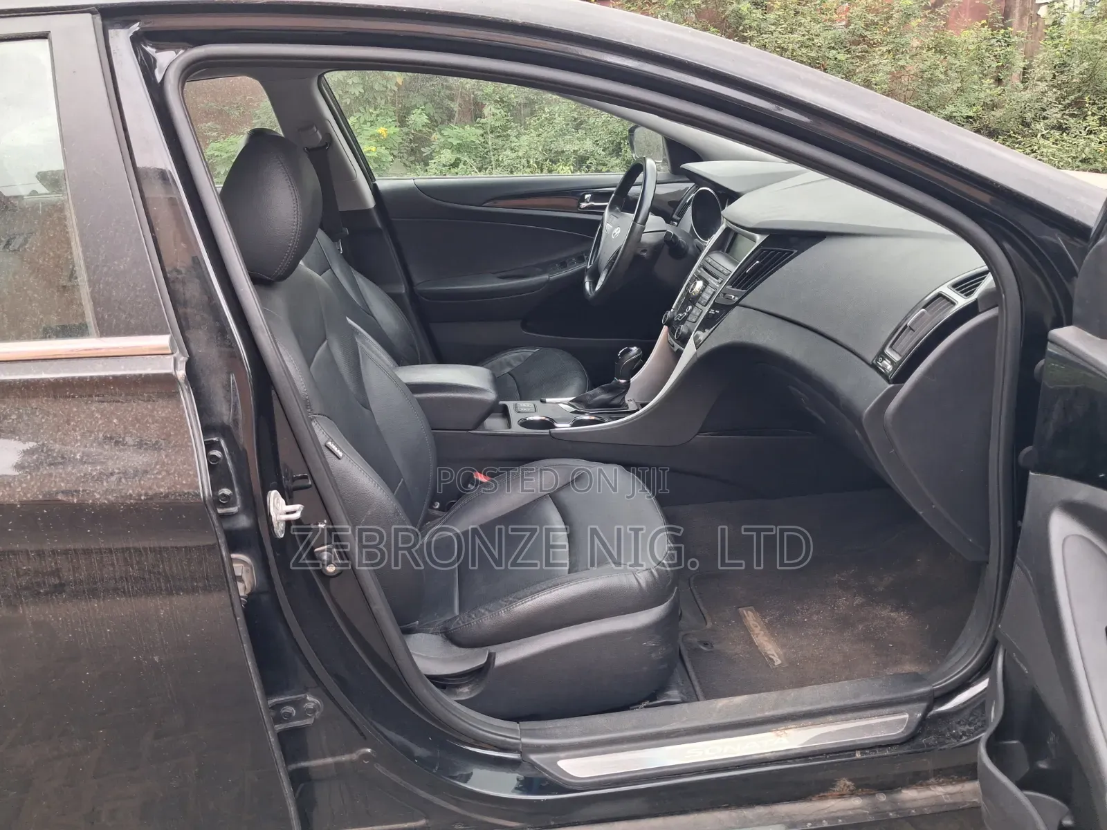 Hyundai Sonata 2011 Black