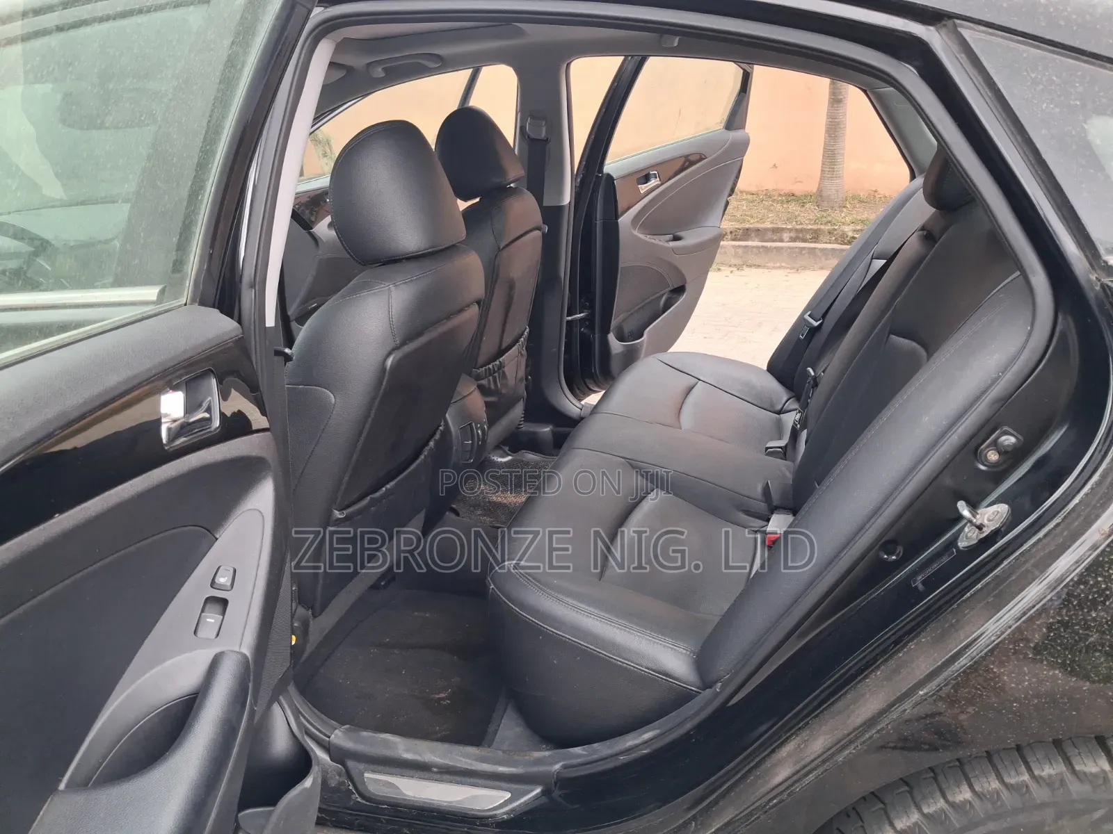 Hyundai Sonata 2011 Black