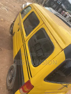 Suzuki Every 2005 Yellow
