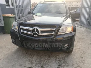 Mercedes-Benz GLK-Class 2010 Black