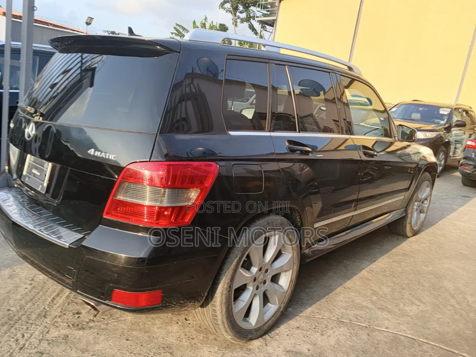 Mercedes-Benz GLK-Class 2010 Black