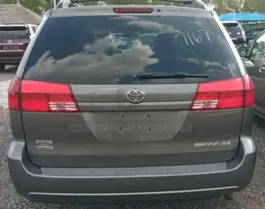 Toyota Sienna XLE FWD 2006 Gray