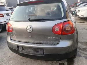 Volkswagen Golf 2005 Gray