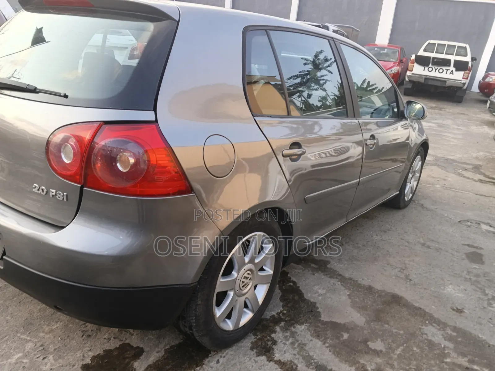 Volkswagen Golf 2005 Gray