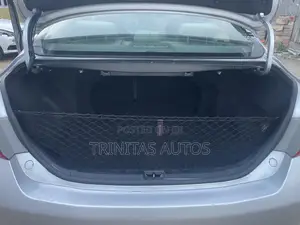 Toyota Camry LE 4dr Sedan (2.4L 4cyl 5A) 2009 Silver