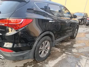 Hyundai Santa Fe 2013 Black