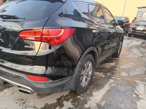 Hyundai Santa Fe 2013 Black