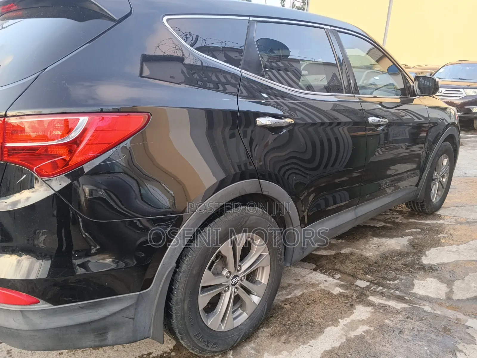 Hyundai Santa Fe 2013 Black