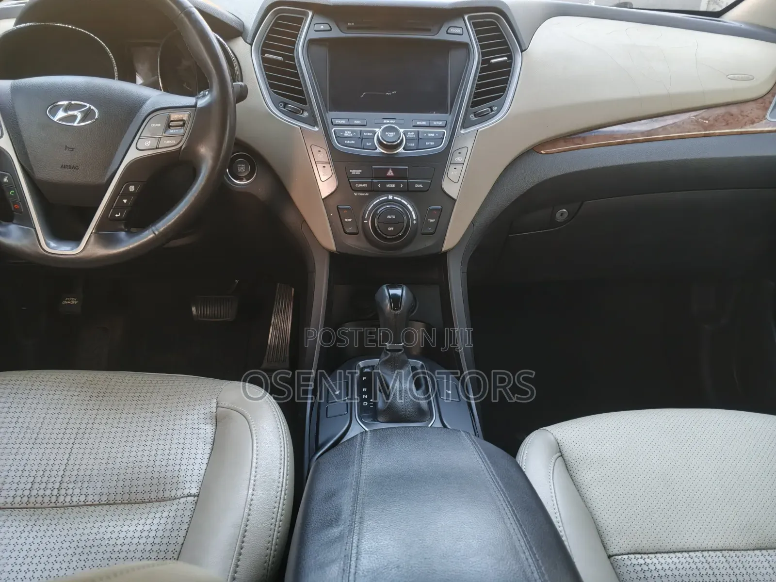 Hyundai Santa Fe 2013 Black