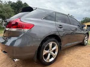Toyota Venza LE 2016 Gray