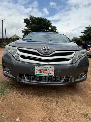 Toyota Venza LE 2016 Gray