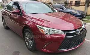 Toyota Camry SE 4dr Sedan (2.5L 4cyl 6A) 2015 Red