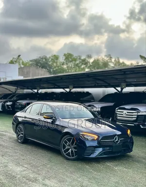 Mercedes-Benz E350 2021 Blue