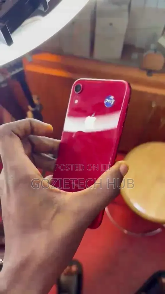Apple iPhone XR 128 GB Red