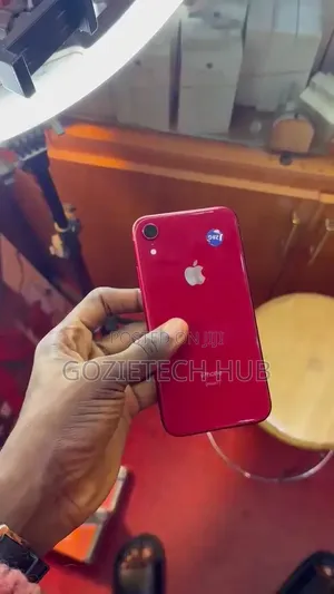 Apple iPhone XR 128 GB Red