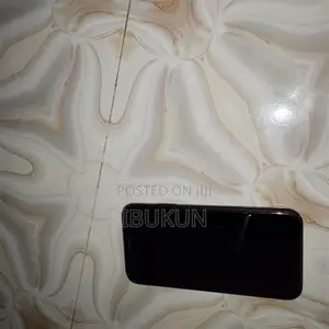 Apple iPhone 11 64 GB Black