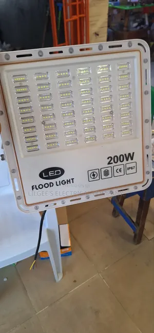 Lion Heart Super Bright 200 Watts Electric Flood Light