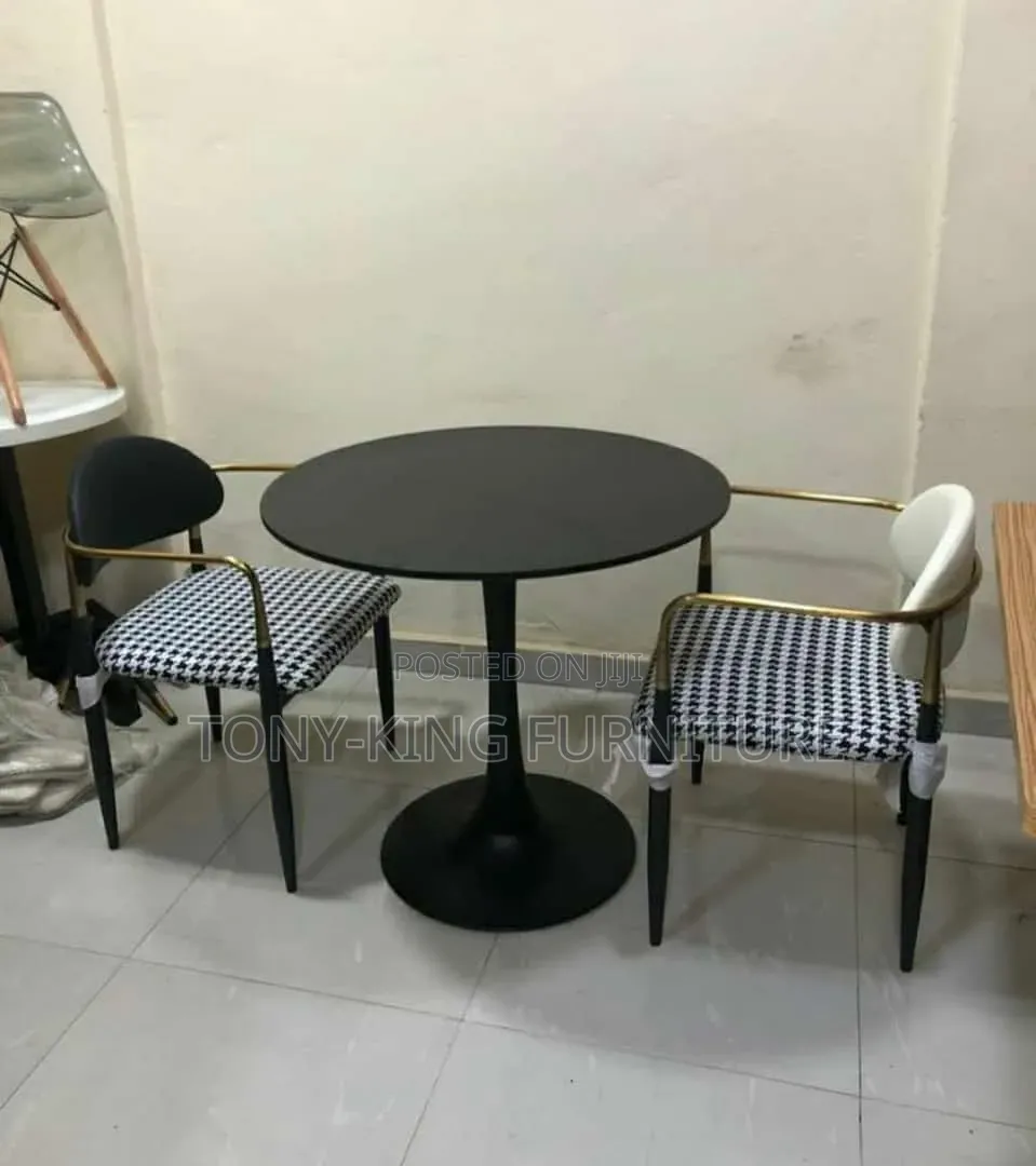Modern Restaurant Dining Table Set