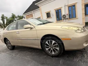 Lexus ES 330 Sedan 2004 Gold