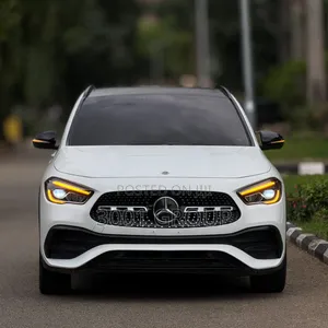 Mercedes-Benz GLA 250 2023 White