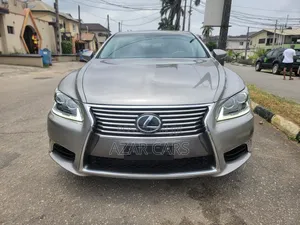 Lexus LS 460 AWD 2017 Gray