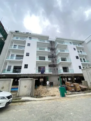 2bdrm Apartment in Lekki Phase 1 for sale