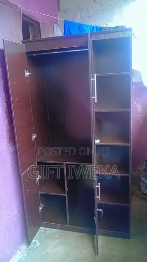 6x3 Wardrobe.