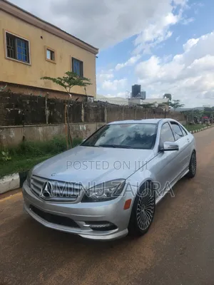 Mercedes-Benz C300 2011 Silver