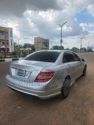 Mercedes-Benz C300 2011 Silver