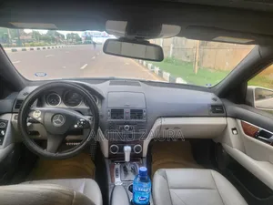 Mercedes-Benz C300 2011 Silver