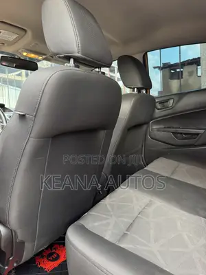 Ford Fiesta SE 2011