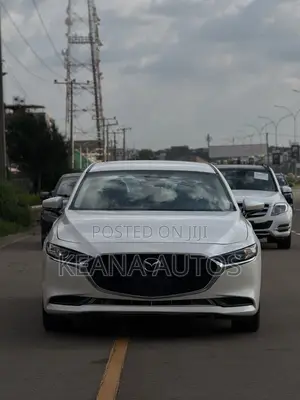 Mazda 3 2021 White