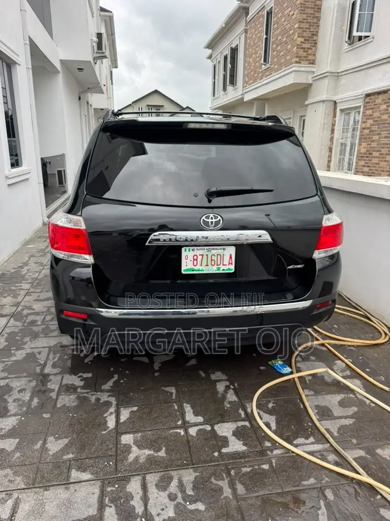 Toyota Highlander 2013 Black