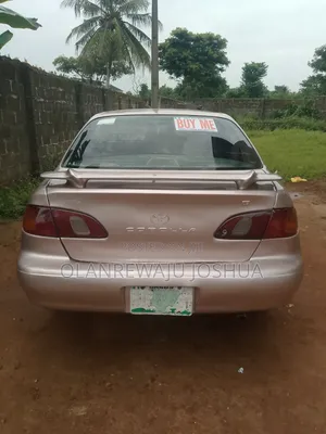Toyota Corolla 2001 Beige