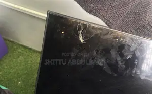 58” Hisense With Bad Screen