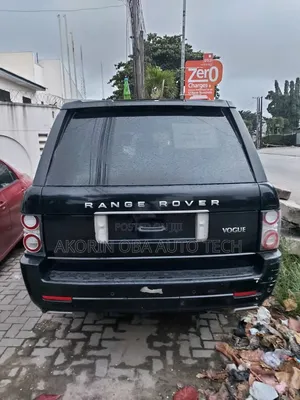 Land Rover Range Rover Vogue 2012 Black
