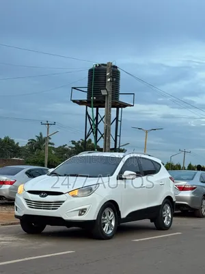Hyundai Tucson 2010 White