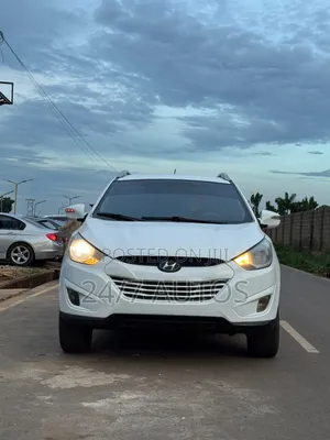 Hyundai Tucson 2010 White