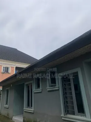 2bdrm Bungalow in Ologo Estate, Awoyaya for rent
