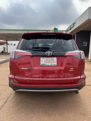 Toyota RAV4 2016 Maroon